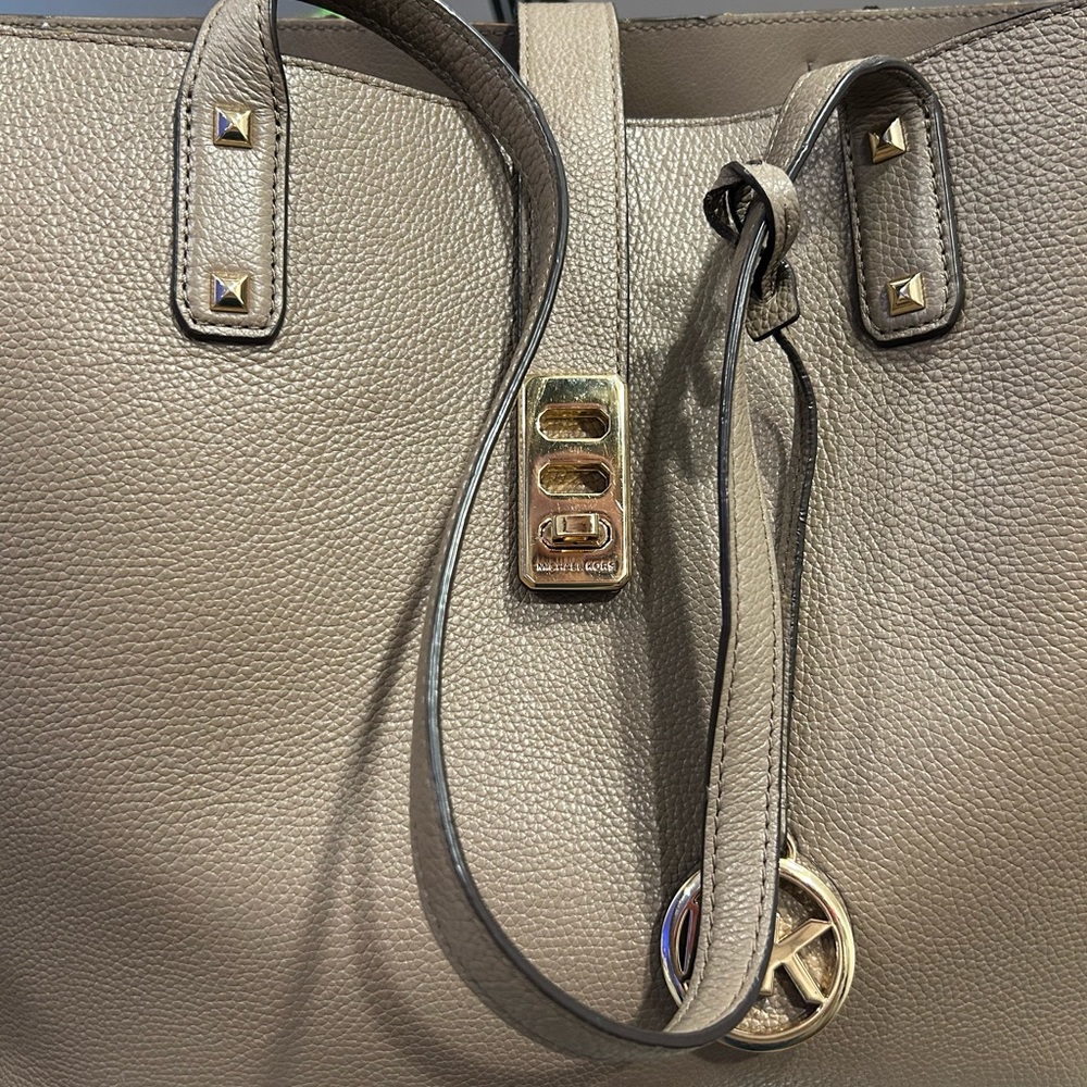 Michael Kors Karson tote bag Dusk color gently used